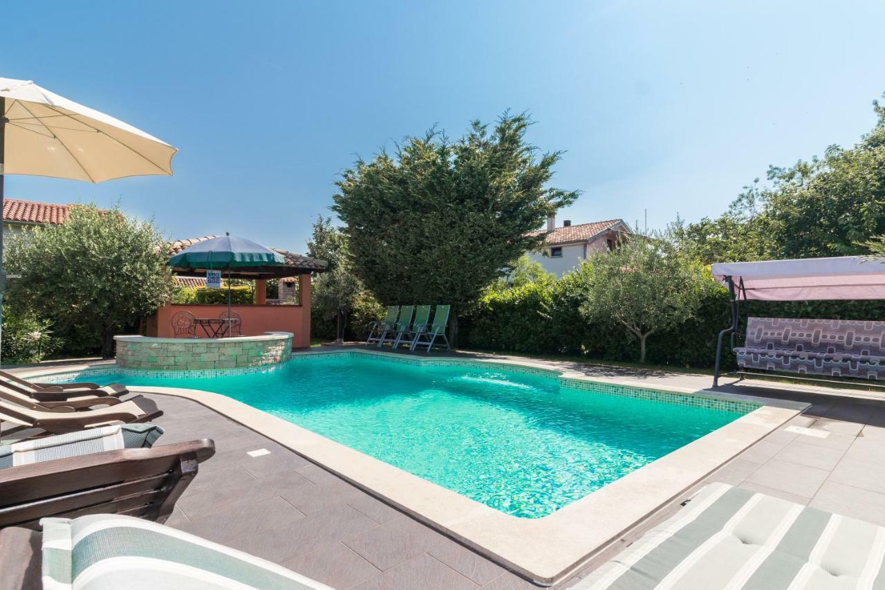 Country House Apartments Pula Exterior photo