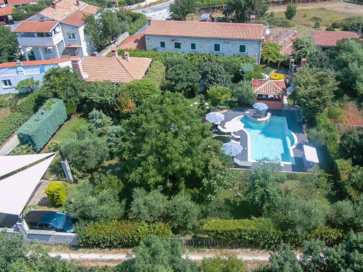 Country House Apartments Pula Exterior photo